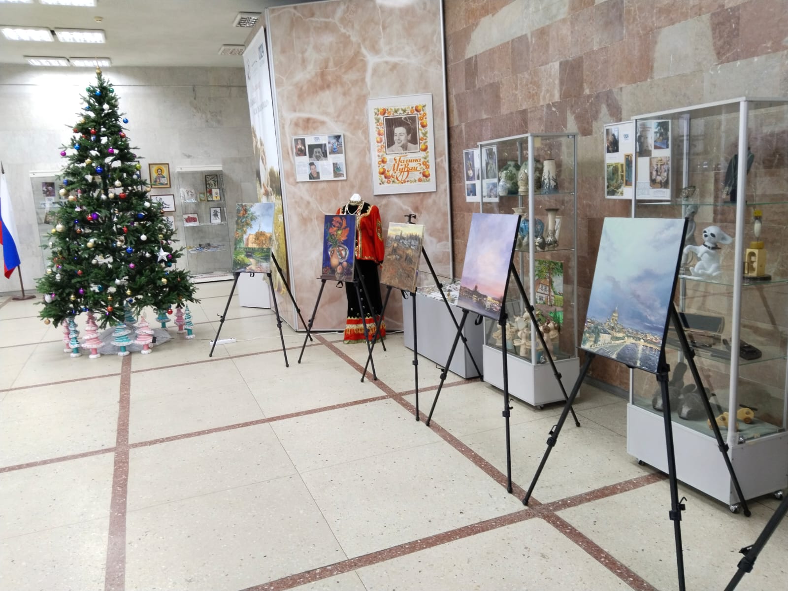 выставка Анненков, Ковбенко, Винокурова